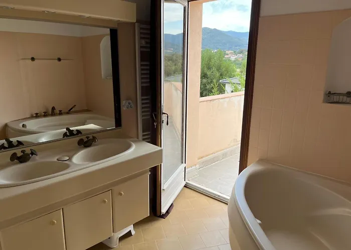 Charming With Pool Villa