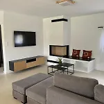 别墅 Charming With Pool