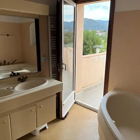 Charming With Pool Βίλα