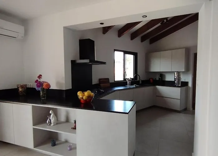 Charming With Pool * Bastelicaccia