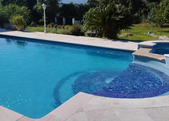 Charming With Pool * Bastelicaccia