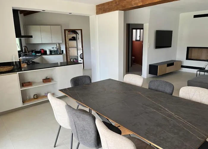 Villa Charming With Pool *